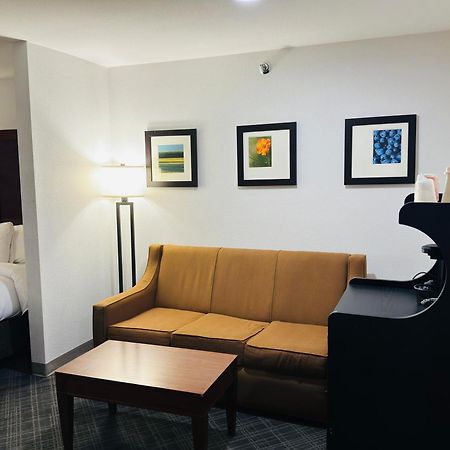 Comfort Suites Plymouth Near Us-30 Exteriér fotografie