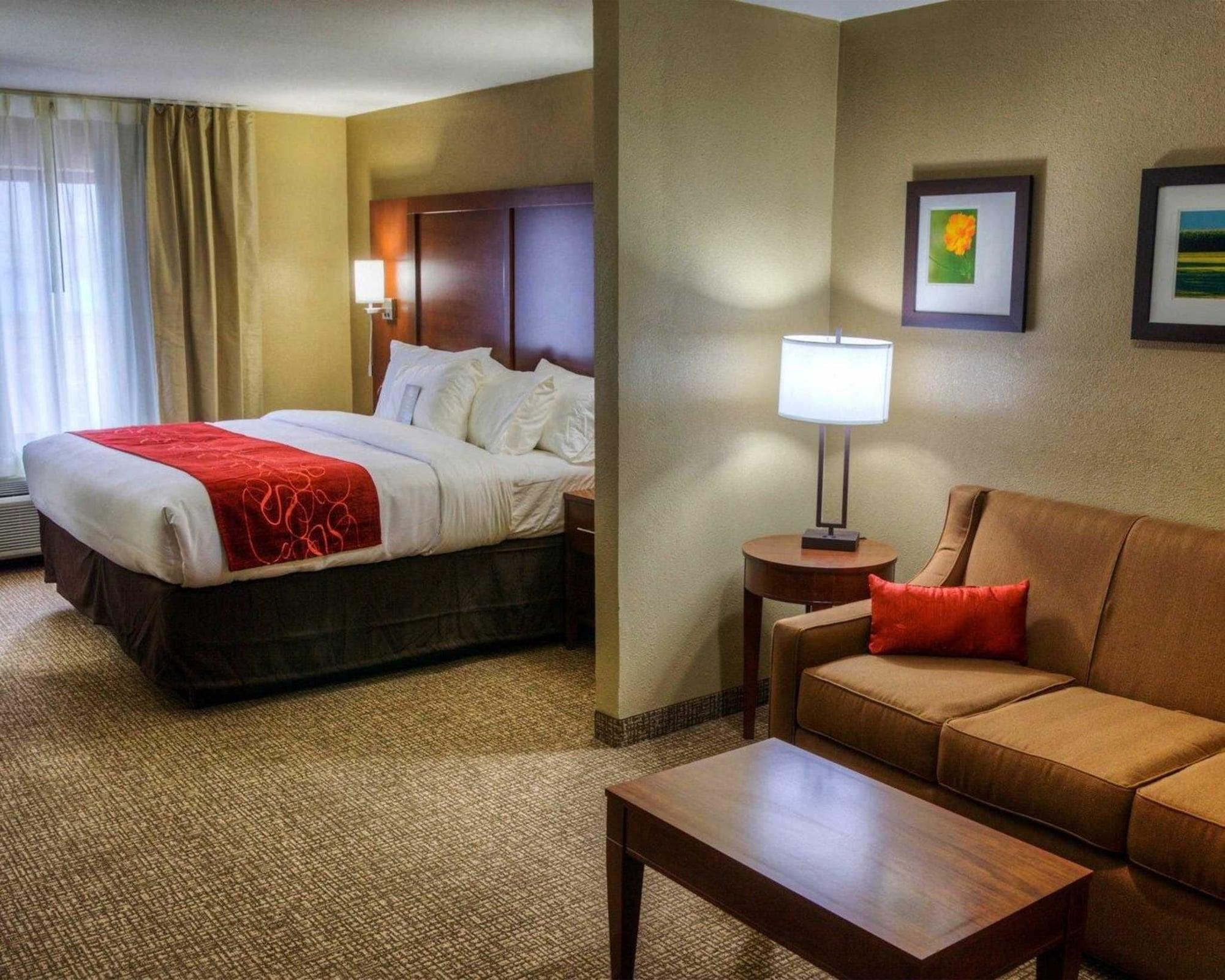 Comfort Suites Plymouth Near Us-30 Exteriér fotografie