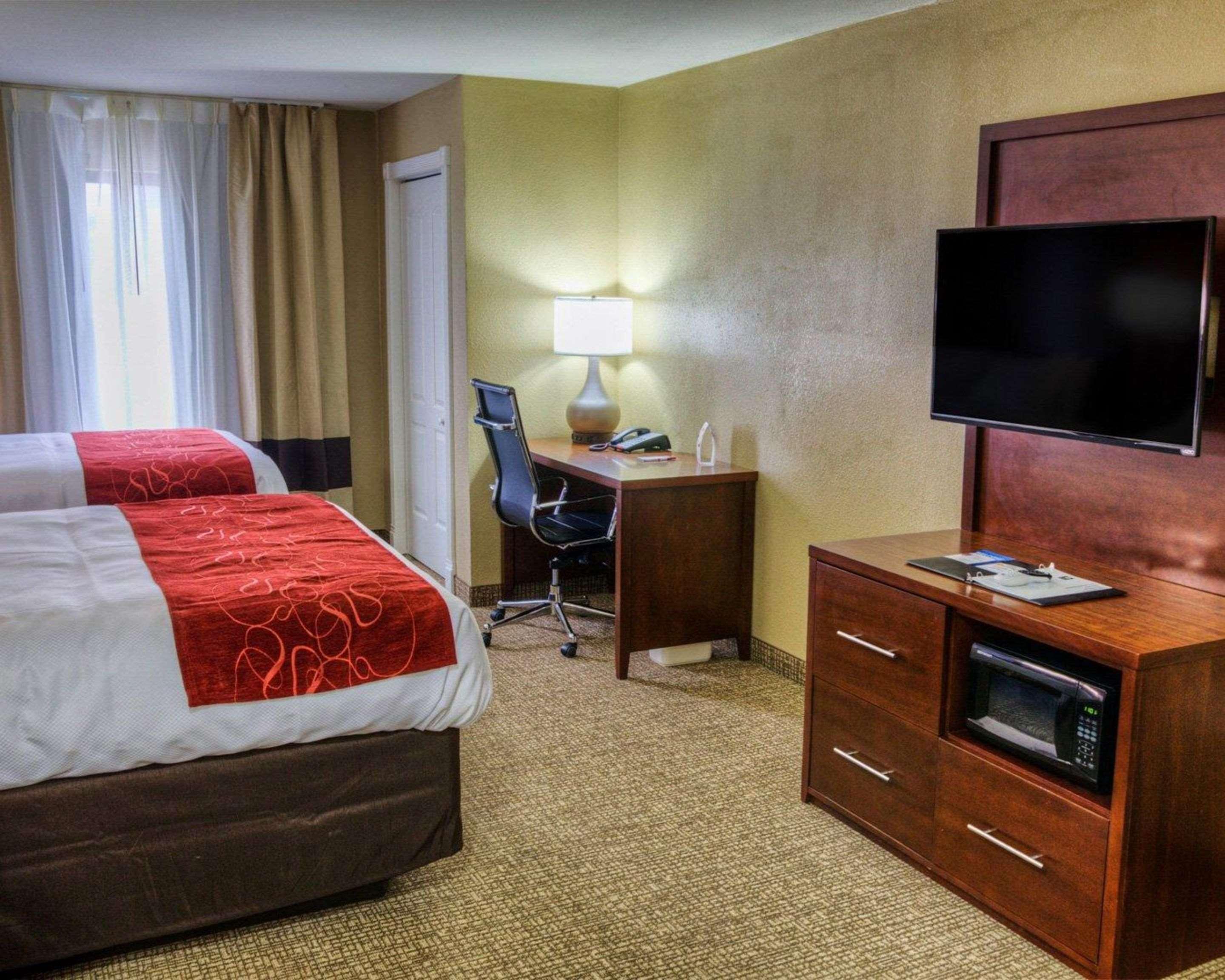 Comfort Suites Plymouth Near Us-30 Exteriér fotografie