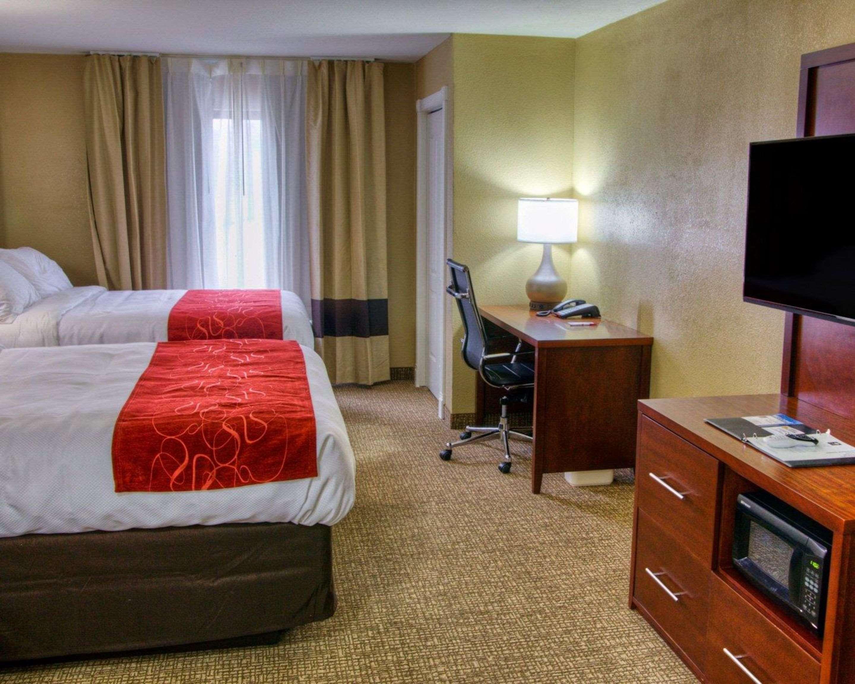 Comfort Suites Plymouth Near Us-30 Exteriér fotografie