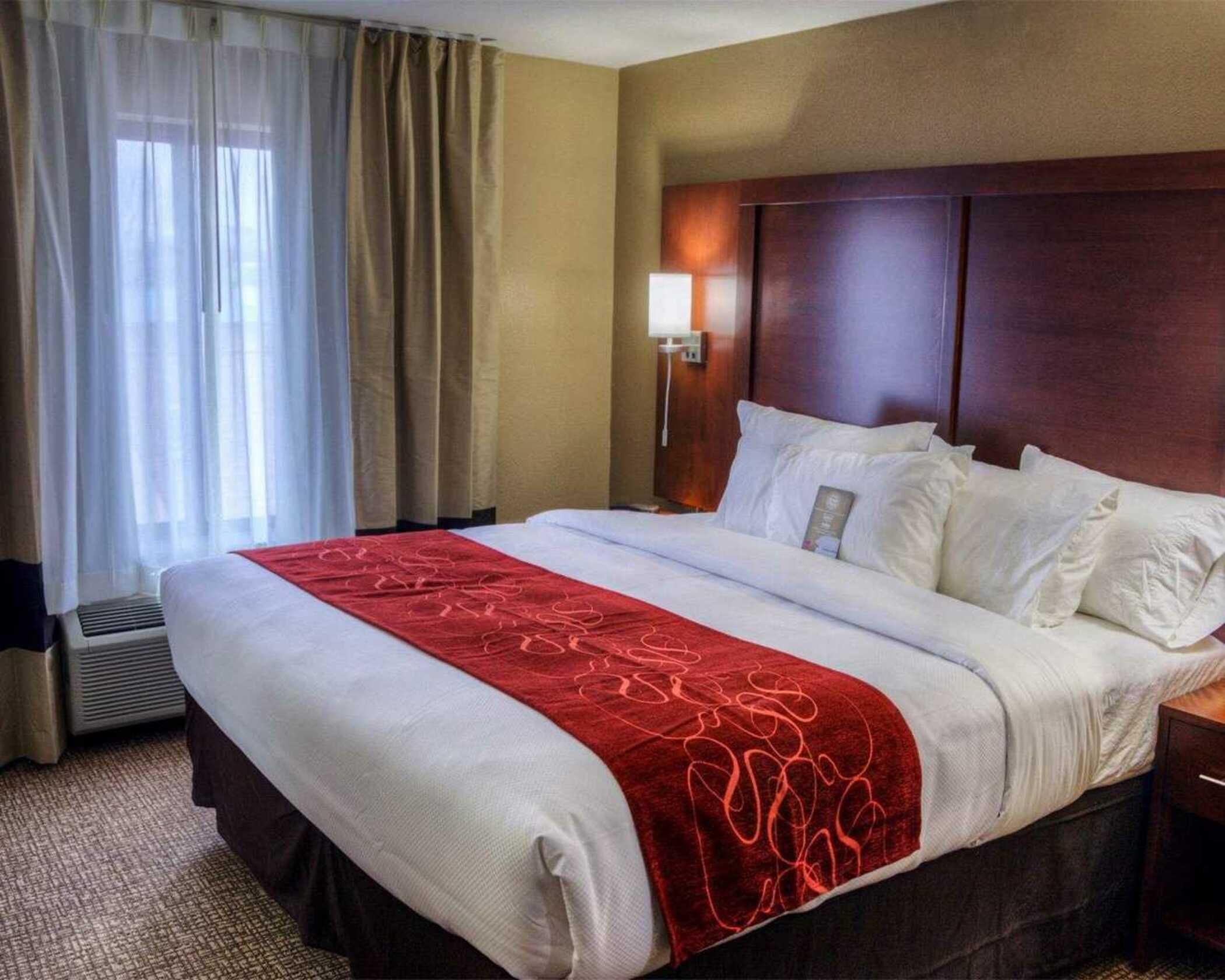 Comfort Suites Plymouth Near Us-30 Exteriér fotografie