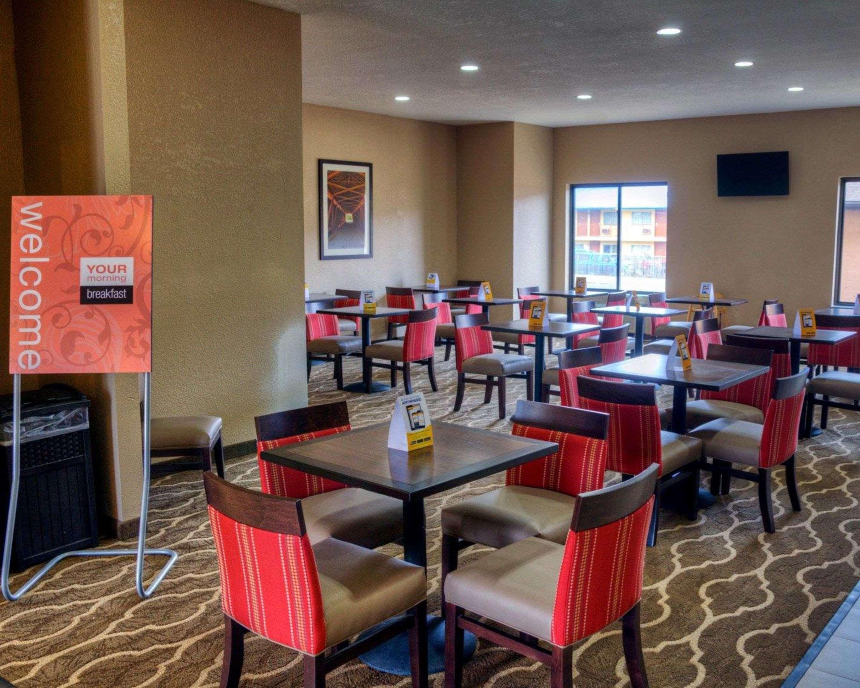 Comfort Suites Plymouth Near Us-30 Exteriér fotografie
