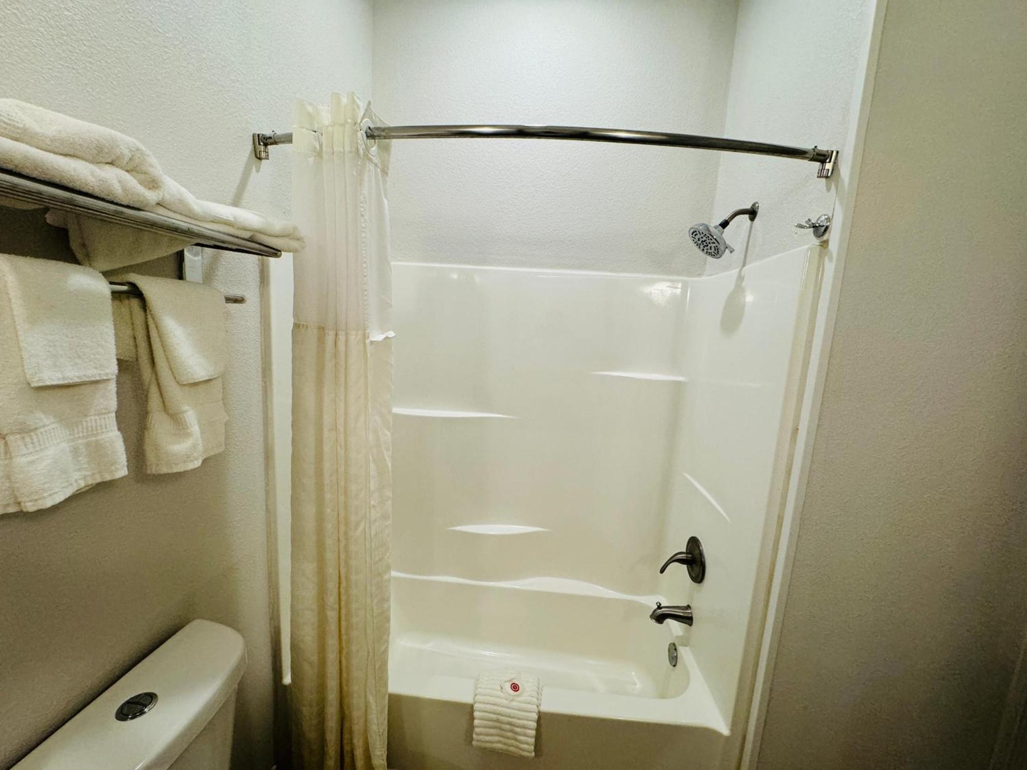 Comfort Suites Plymouth Near Us-30 Exteriér fotografie