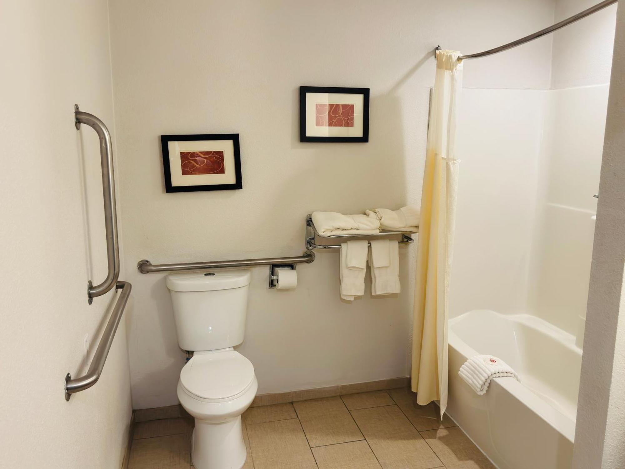Comfort Suites Plymouth Near Us-30 Exteriér fotografie