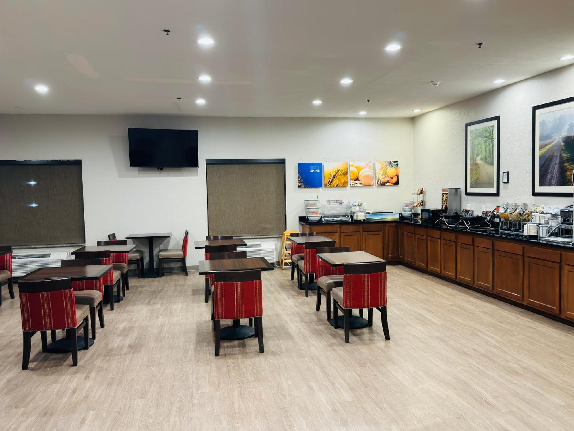 Comfort Suites Plymouth Near Us-30 Exteriér fotografie