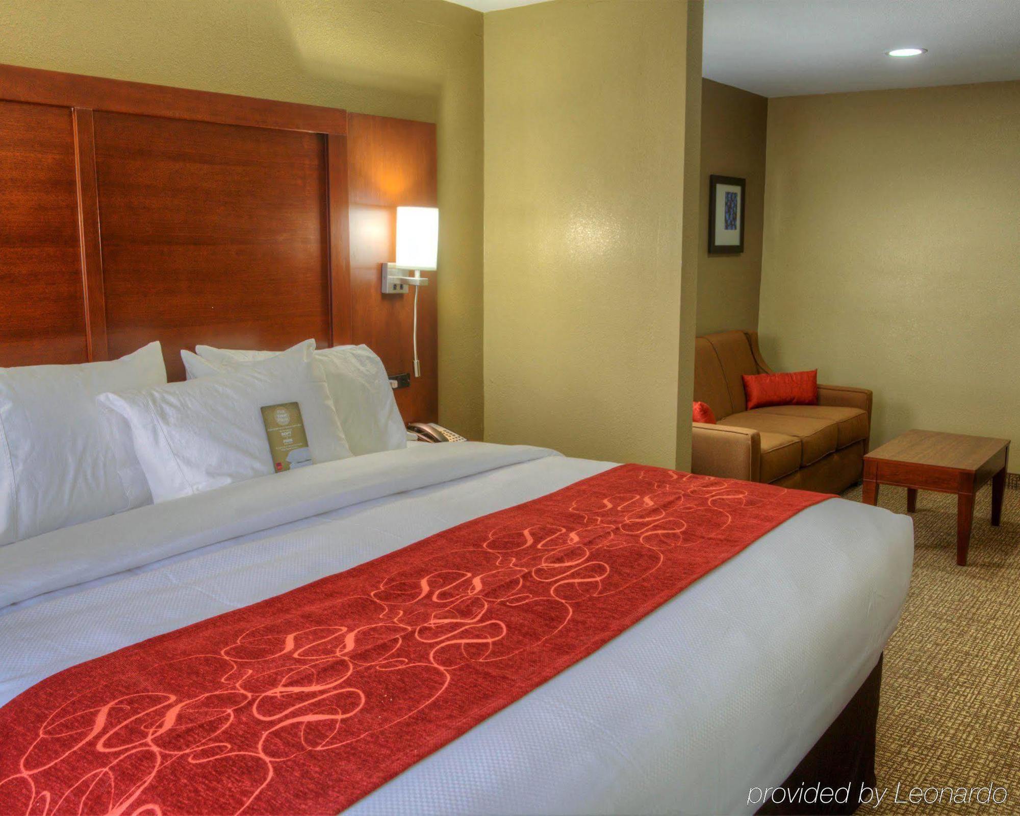 Comfort Suites Plymouth Near Us-30 Exteriér fotografie