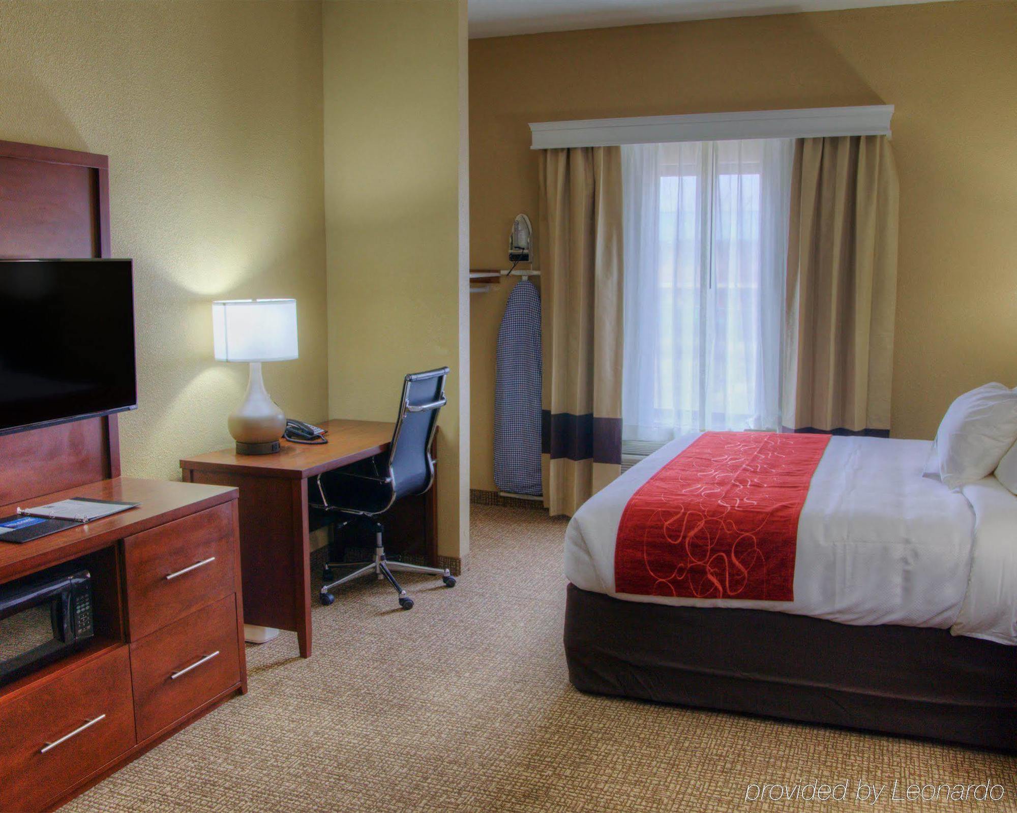 Comfort Suites Plymouth Near Us-30 Exteriér fotografie